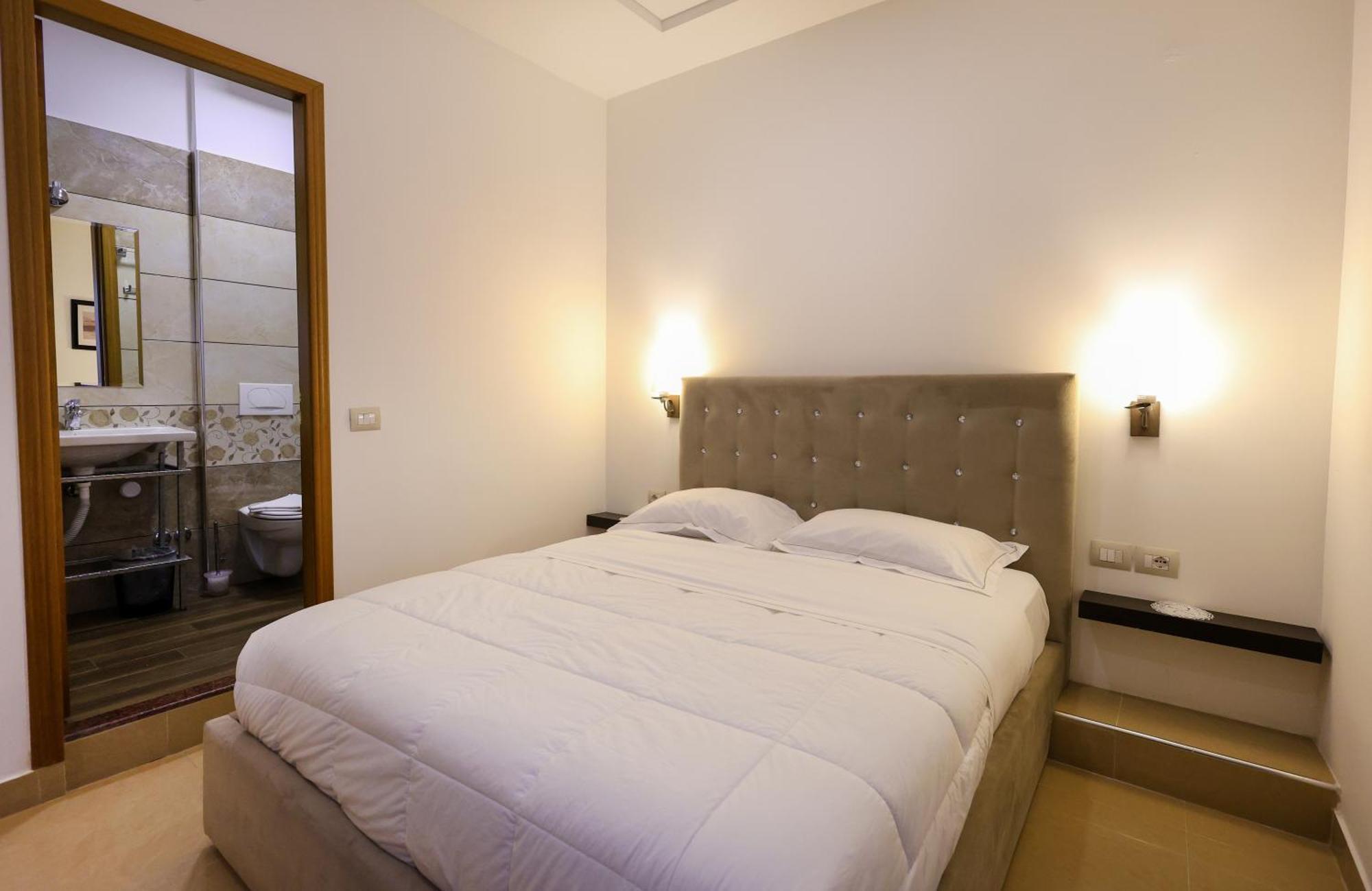 Hotel Republika Berat Kültér fotó
